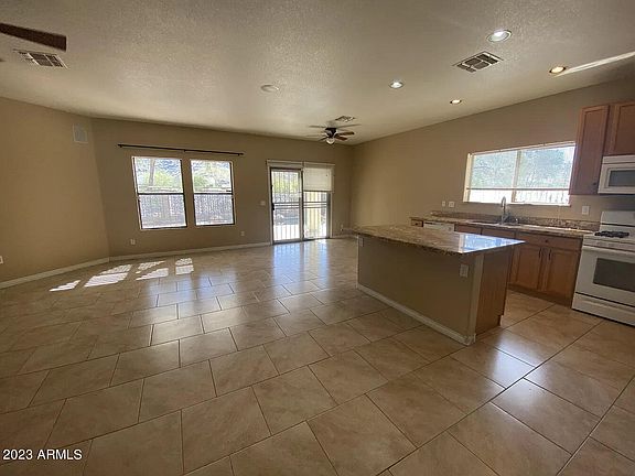 4th image of 1317 E MILADA Drive