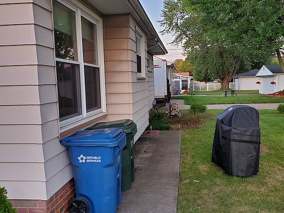 3rd image of 10649 Deborah Dr