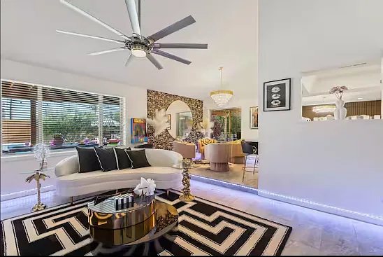 4807 E Everett Dr — Photo 1