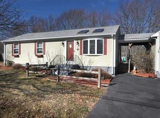 17 Jennifer Dr, Bristol, RI 02809