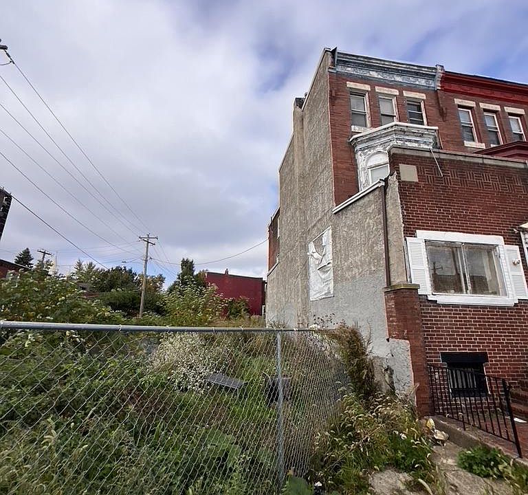 1st image of 1323 W Erie Ave