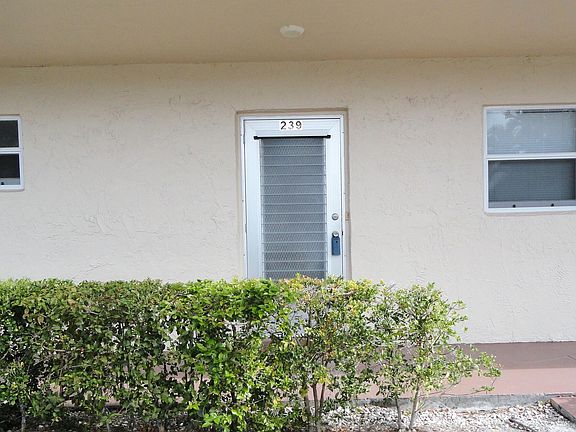 2nd image of 770 Lori Dr APT 239