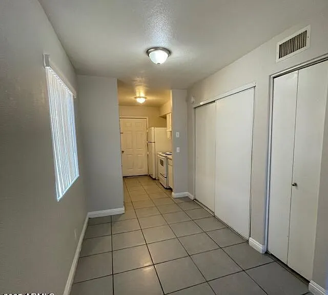 6617 W Ocotillo Rd #101 — Photo 4