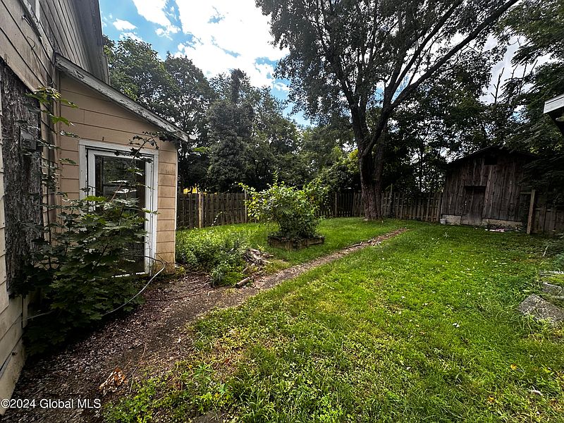 3rd image of 14 Washington Street