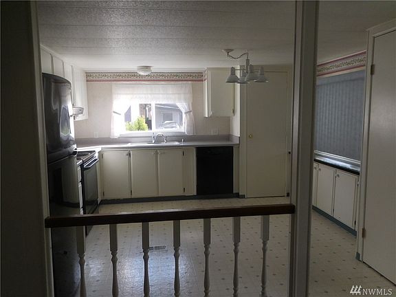 5th image of 21809 107th Pl SE #10