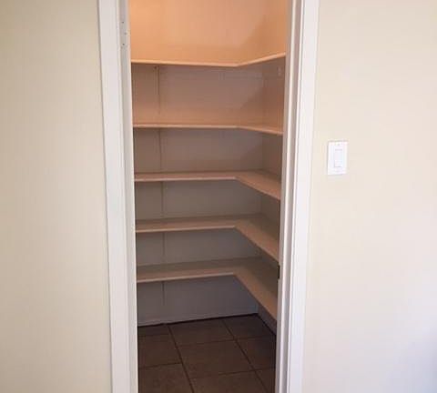 Large Kitchen Pantry 6 x 6 Ft.