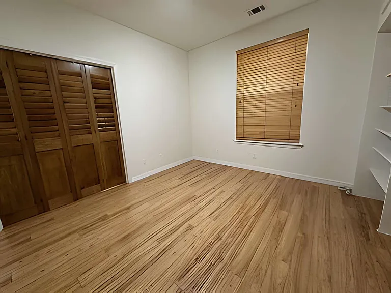 725 Asilo — Photo 11