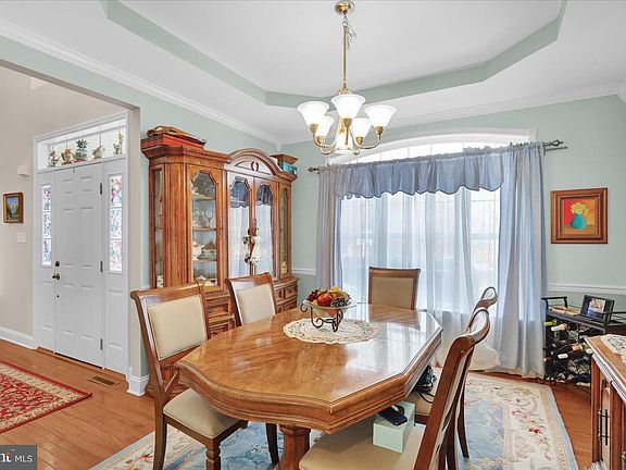 5th image of 110 Roja Ln
