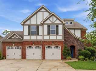 2214 Chaucer Park Ln, Thompsons Station, TN 37179