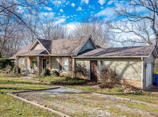 1103 W Stephenson Ave, Harrison, AR 72601