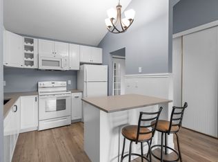 3440 Golfview Dr UNIT 318, Eagan, MN 55123