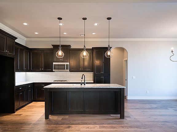 5th image of 3901 Sendera Lakes Dr