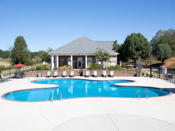 Smoky Crossing Apartment Homes, 11647 Chapman Hwy #329, Seymour, TN 37865