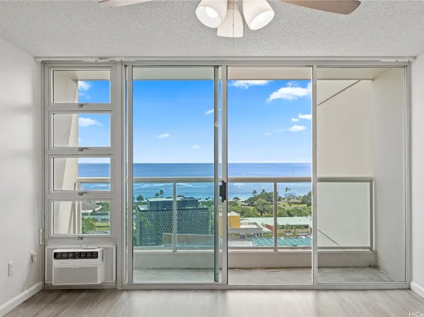 1133 Waimanu St APT 2106, Honolulu, HI 96814
