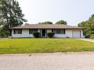 11401 E 67th Ter, Raytown, MO 64133