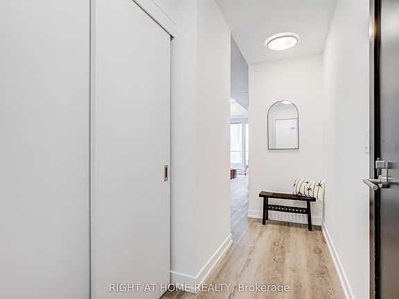 4th image of 15 Wellington St S #301