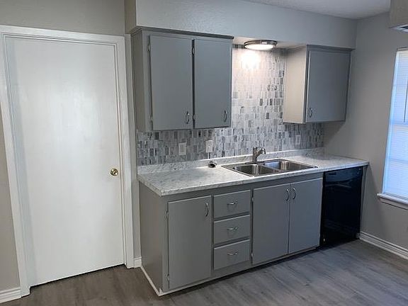 4th image of 3503 Gene Dr Unit B