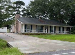 303 Hide A Way Ln, Carriere, MS 39426