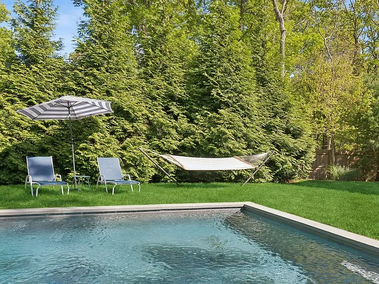 80 Sycamore Dr — Photo 21