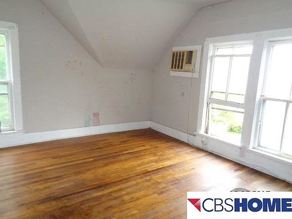 4th image of 502 Oakmont Dr