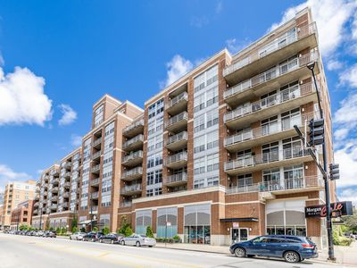 111 S Morgan St APT 423, Chicago, IL, 60607