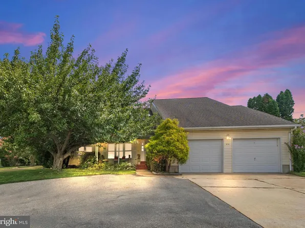 444 Polly Drummond Hill Rd, Newark, DE 19711