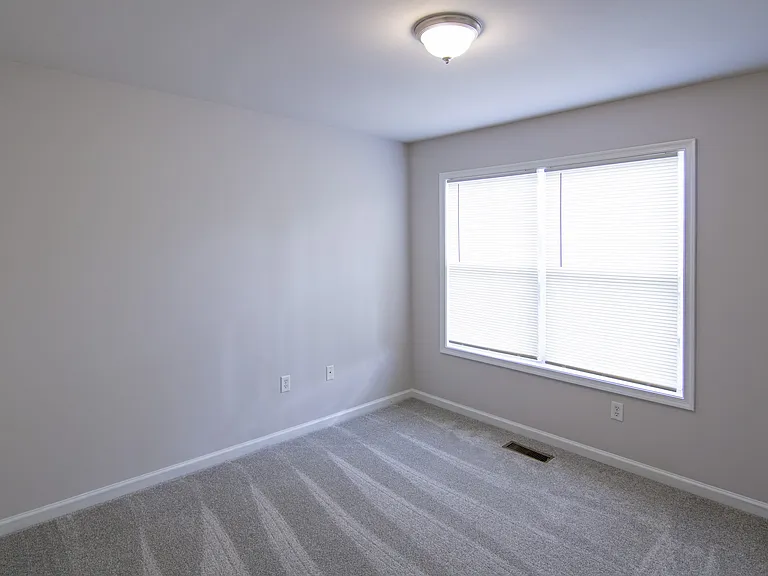 100 Georgetown Rd — Photo 12