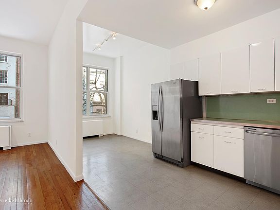 2nd image of 207 E 60th St APT C