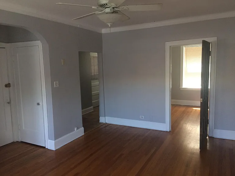 4871 1/2 N Hermitage Ave #2W — Photo 15