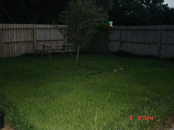 4th image of 3801 Newton Dr