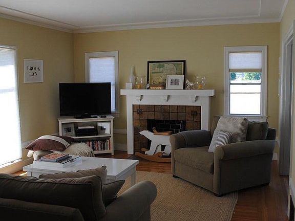 4th image of 4213 Terrace St #B