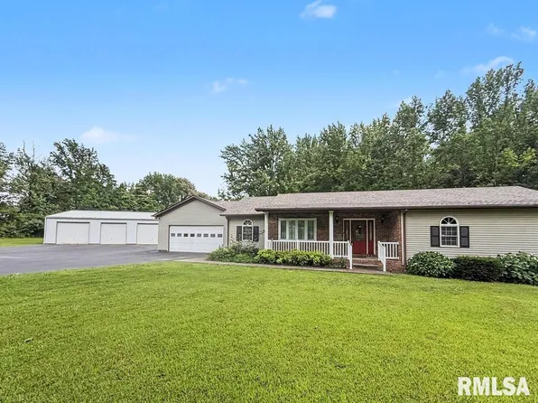 206 Bryant Rd, Harrisburg, IL 62946