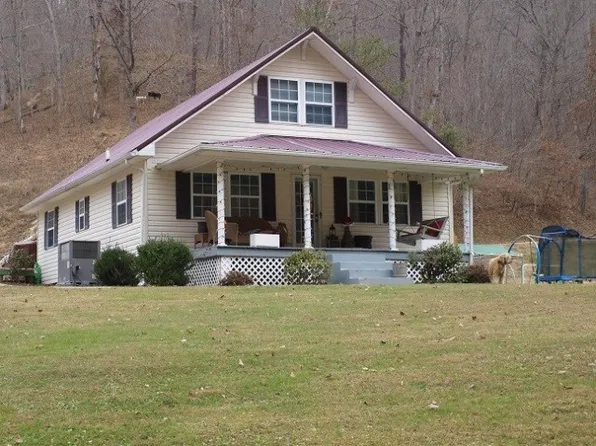589 Grannyfitz Br, Prestonsburg, KY 41653