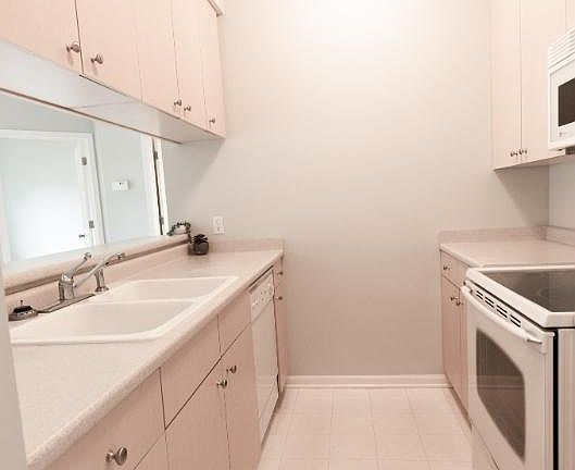 5th image of 1720 SE La Grant Pkwy APT 12