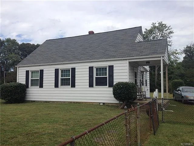 2918 W Strathmore Rd photo 1