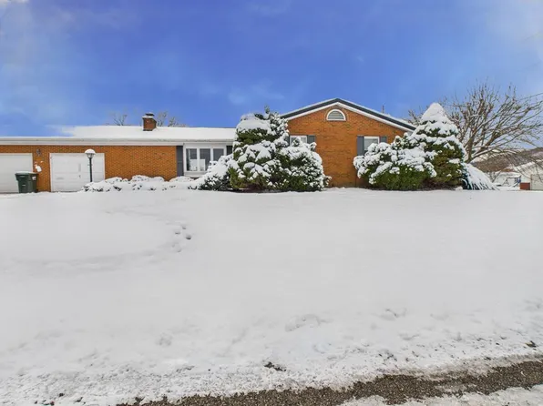 404 Fay Avenue, St. Marys, WV 26170