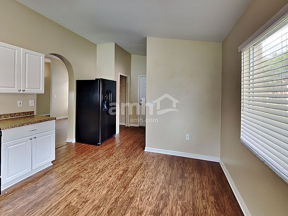 4th image of 27826 Breakers Dr