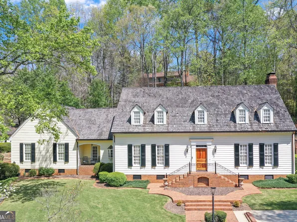 60 Club Dr, Gainesville, GA 30506