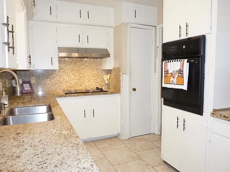 1716 Edna Ave — Photo 7