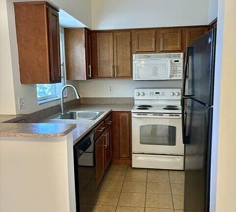 5th image of 7610 WESTWOOD Drive #127
