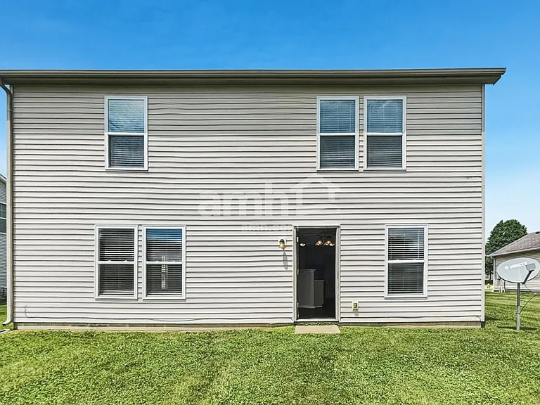 1221 Redwood Dr — Photo 17