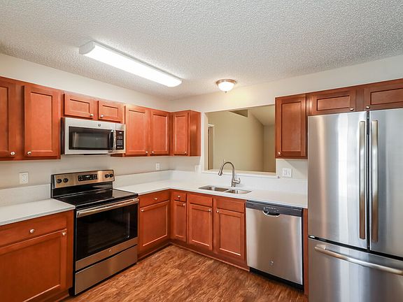 4th image of 700 Anne Bonney Dr