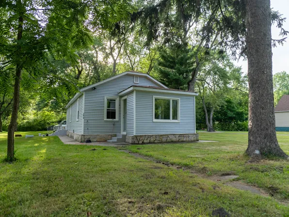 2810 Oklahoma St, Lake Station, IN 46405