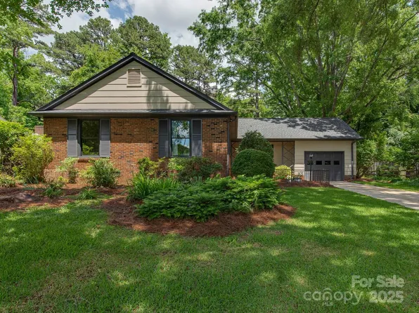 6001 Charing Pl, Charlotte, NC 28211