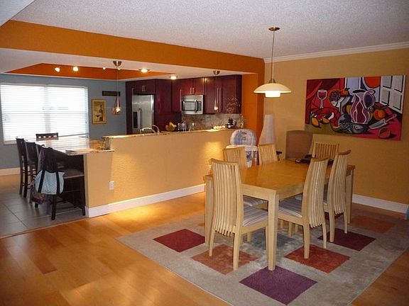 3rd image of 1109 Pinellas Bayway S APT 206
