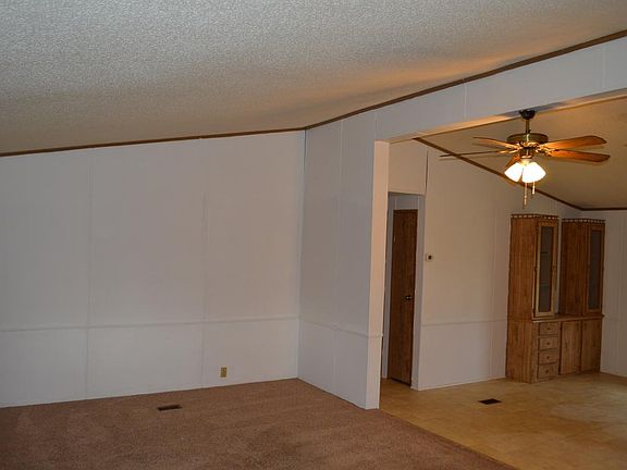 2nd image of 4918 W Mercedes Ln
