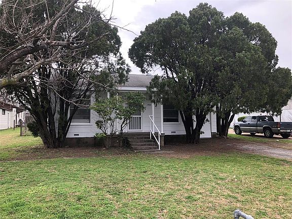 2nd image of 7633 Colton Dr