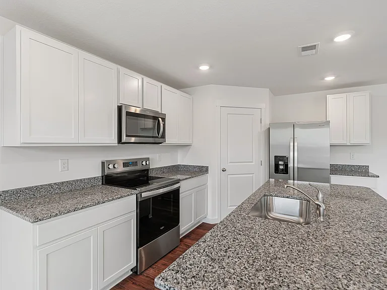 6829 Prospect Hill Ln — Photo 13