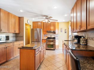 87 Newbury Rd, Howell, NJ 07731