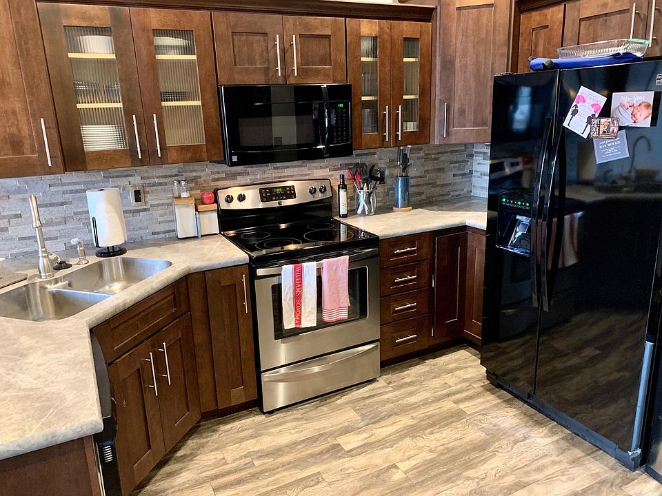 2nd image of 128 S Santa Fe Ave #1